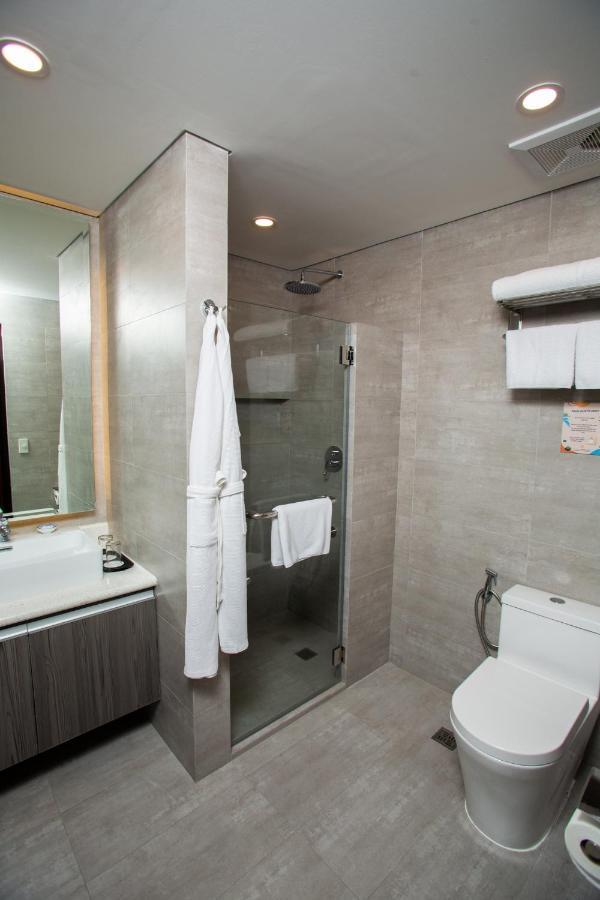 Hotel Unwnd Flats Makati City Exterior foto